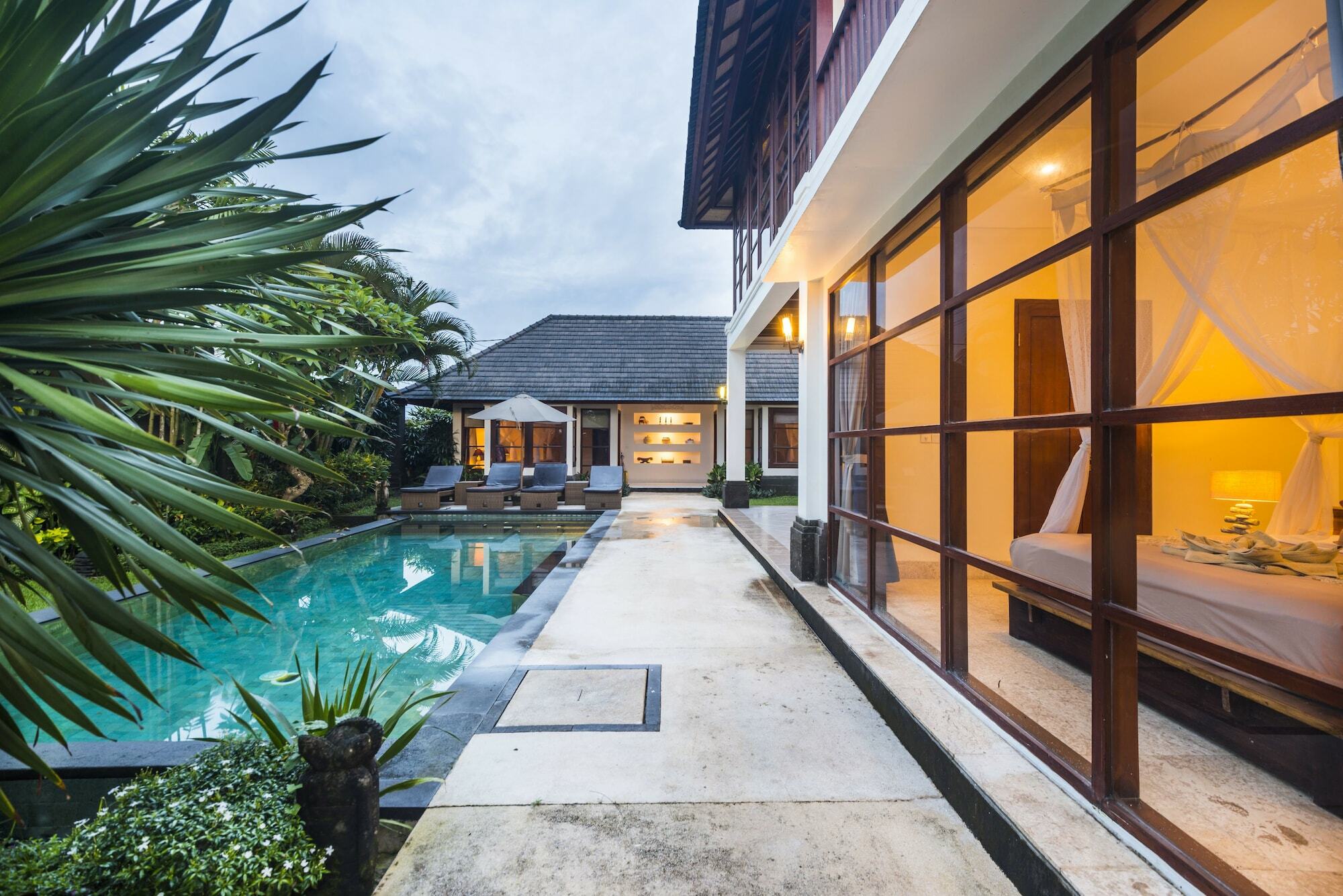 Villa Ayode ตาบานัน ภายนอก รูปภาพ